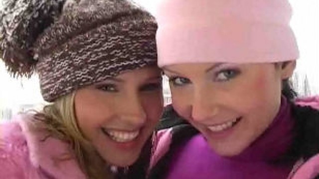Lesbian Teens In Snow Pussy